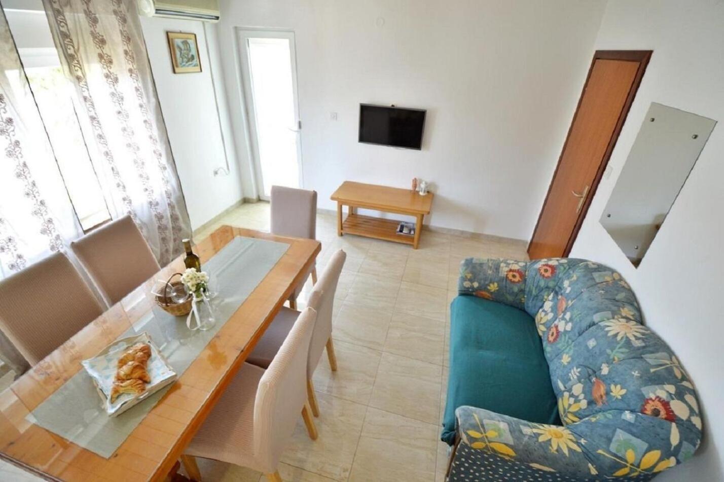 Apartment Denko Betina  Exterior photo